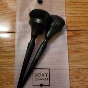 Boxycharm two brush set with logo pouch